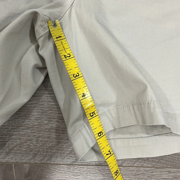 Talbots Girlfriend Chino Short Khaki 8P - Picture 10 of 14